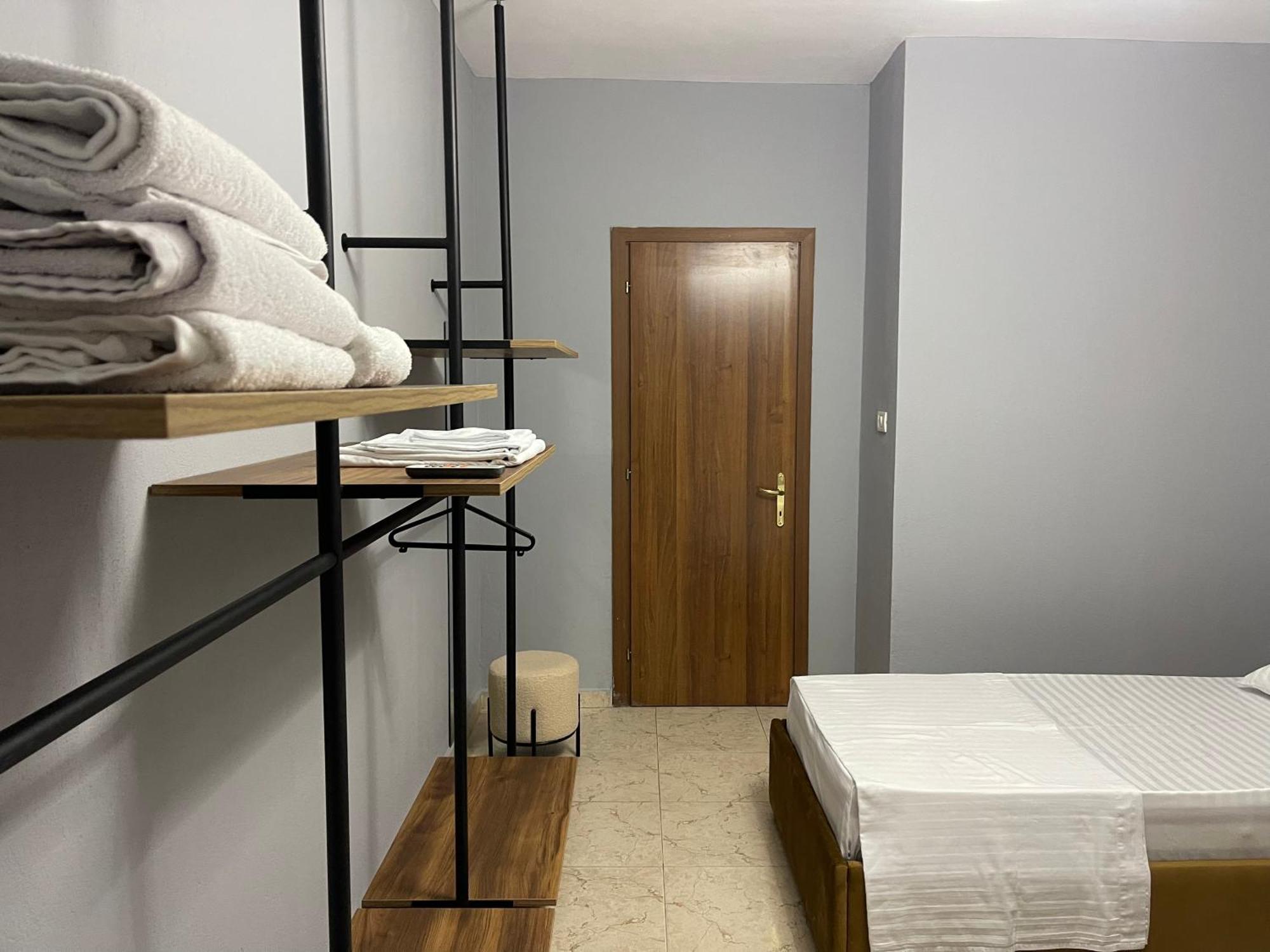 Super House 2 Blloku - 3 Rooms Тирана Екстериор снимка