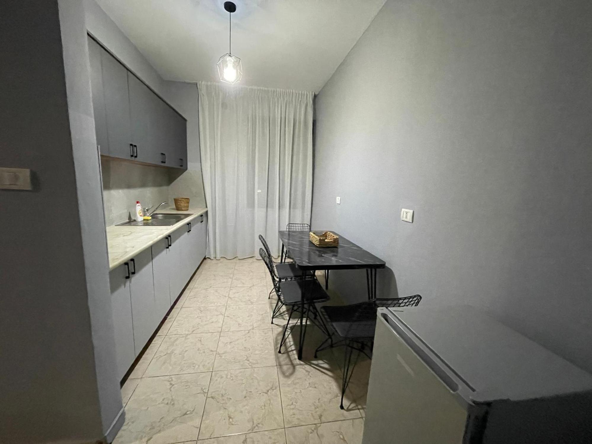 Super House 2 Blloku - 3 Rooms Тирана Екстериор снимка