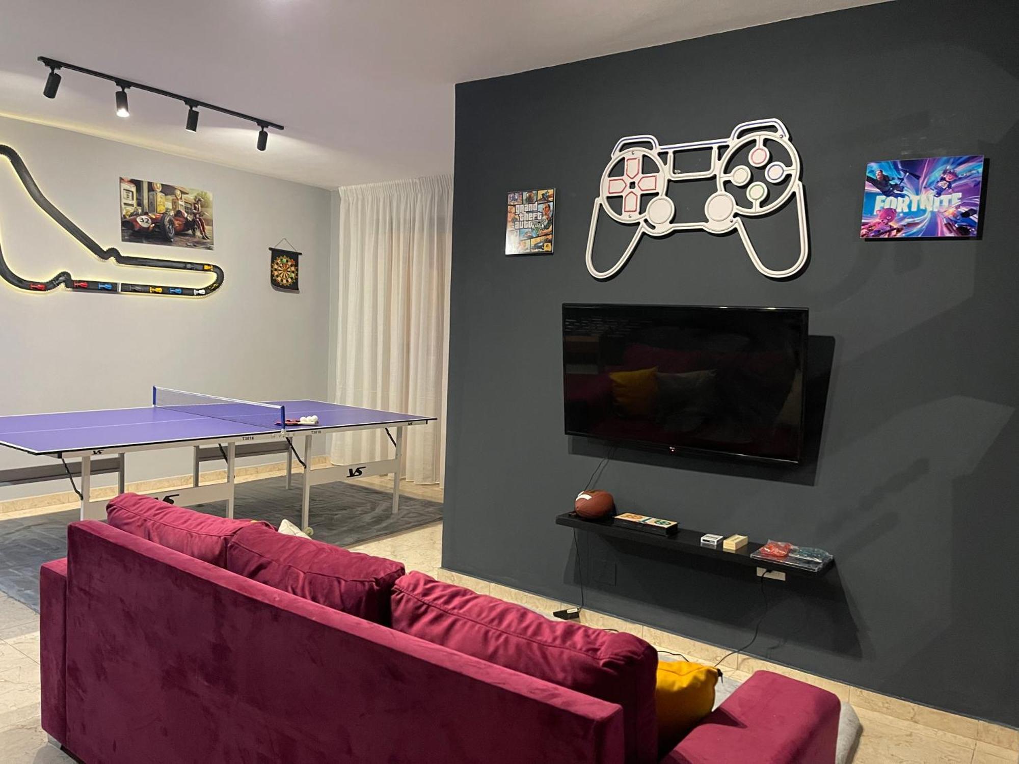 Super House 2 Blloku - 3 Rooms Тирана Екстериор снимка
